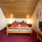 Hotel Hotel-pension-waldblick Garni 3*