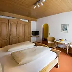 Hotel Hotel-pension-waldblick Garni 3*