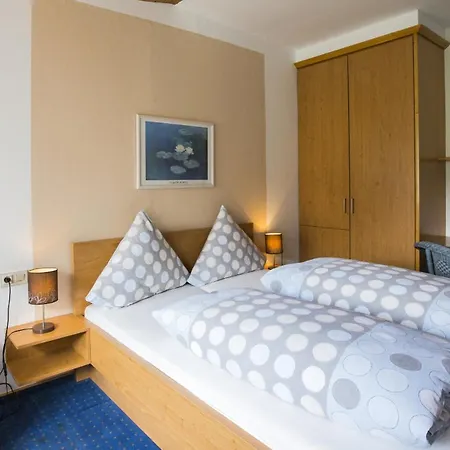 Szálloda Hotel-pension-waldblick Garni