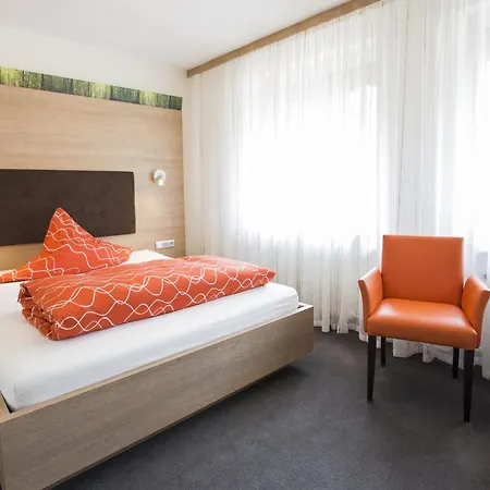 Hotel-pension-waldblick Garni 3*