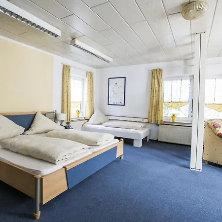 ホテル Hotel-pension-waldblick Garni